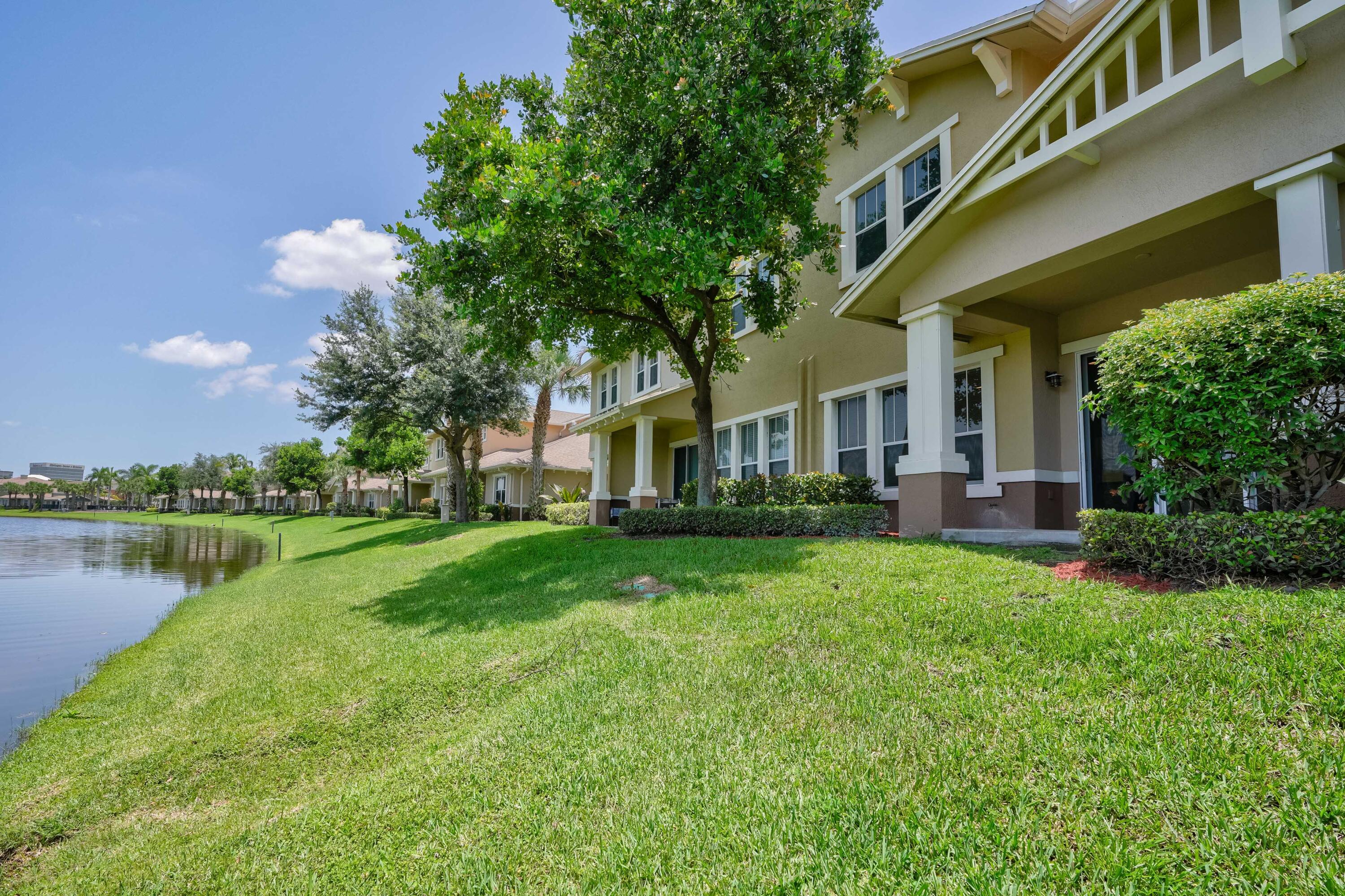 CITYSIDE CONDO - Residential