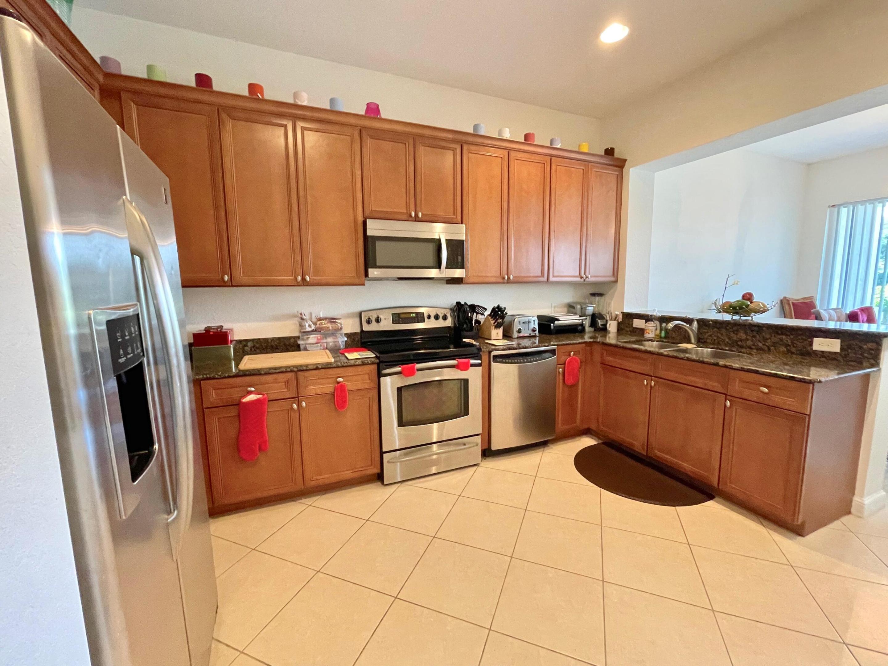 CITYSIDE CONDO - Residential