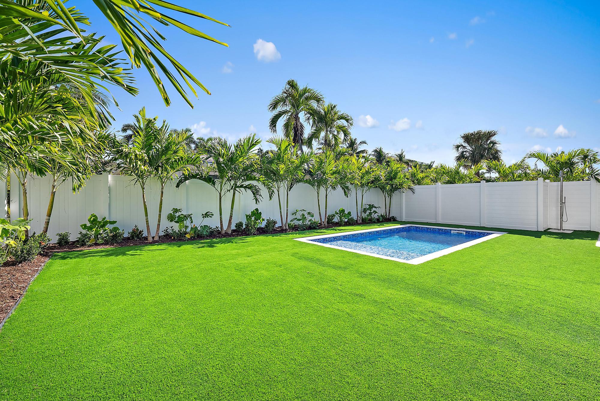 PALM BEACH SHORES - Residential
