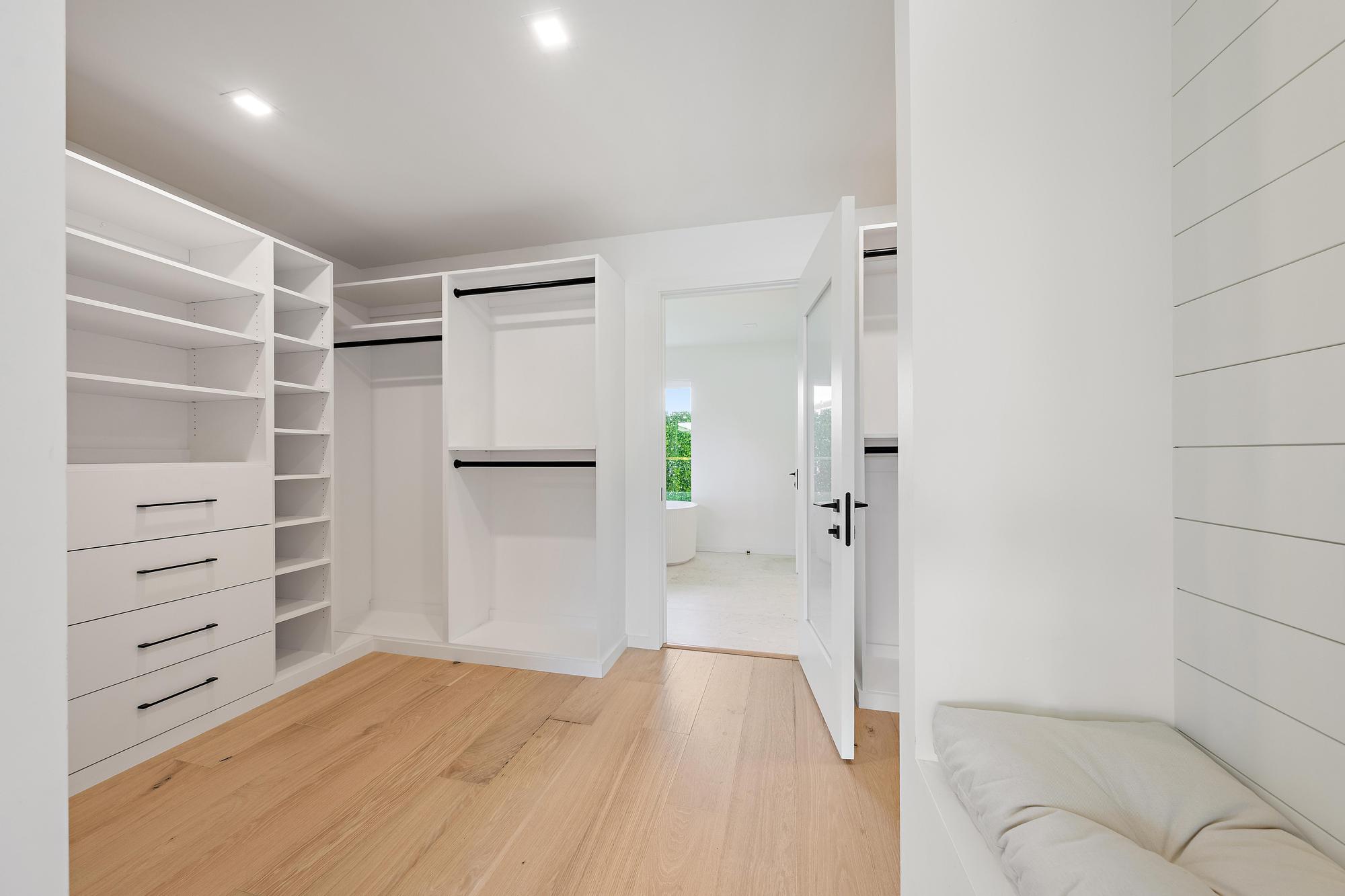 PALM BEACH SHORES - Residential