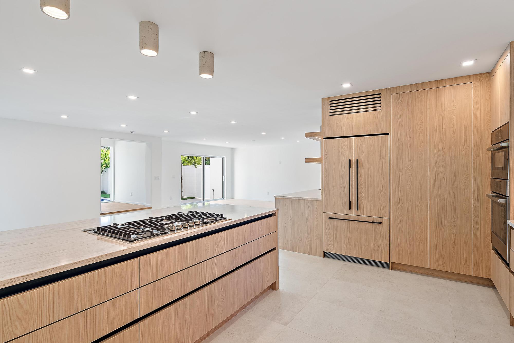 PALM BEACH SHORES - Residential