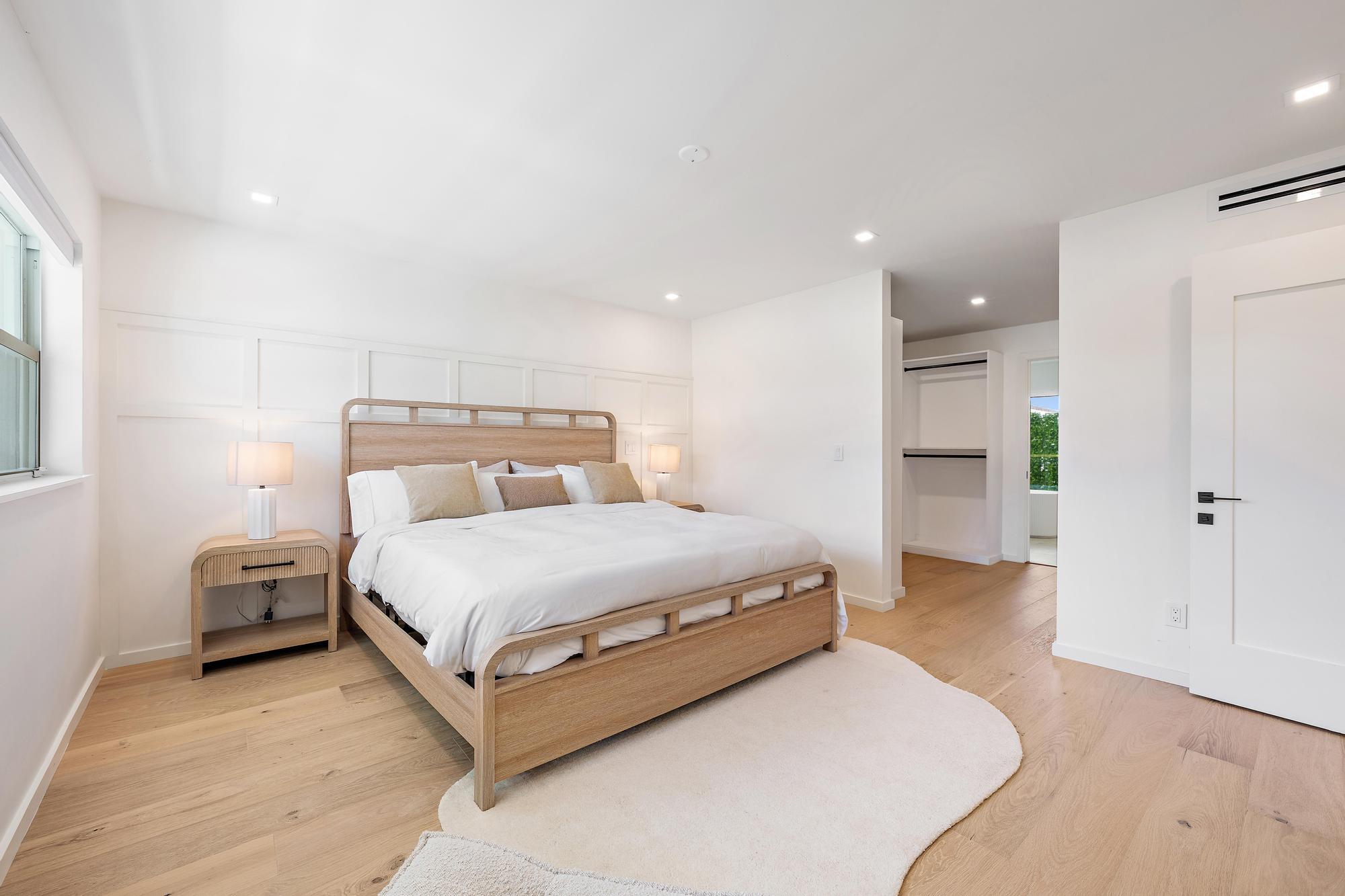 PALM BEACH SHORES - Residential