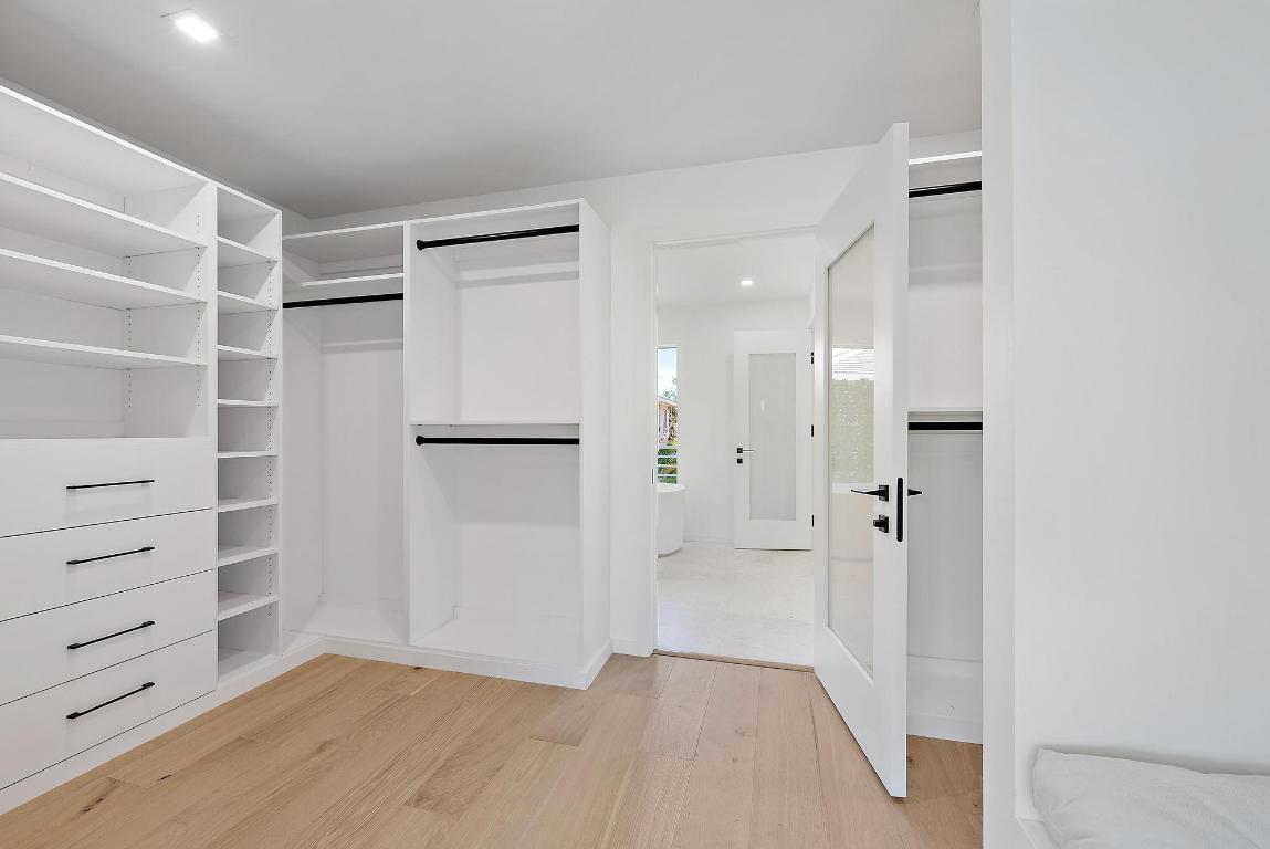 PALM BEACH SHORES - Residential