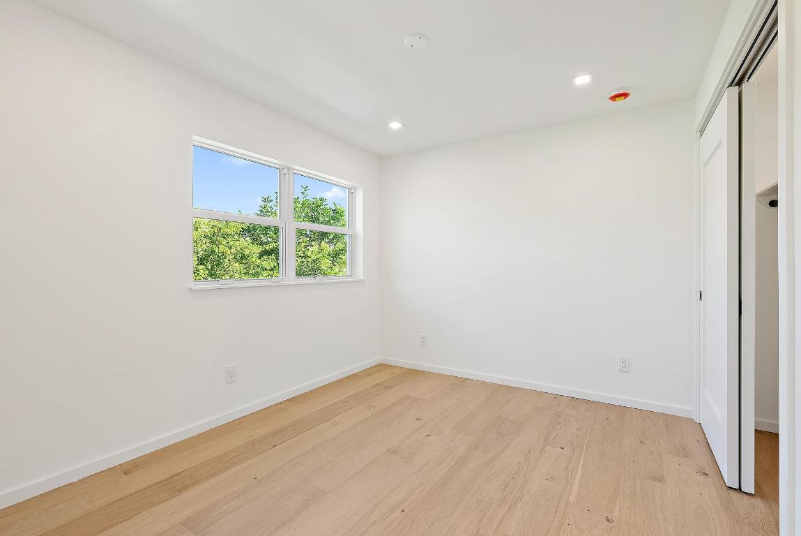 PALM BEACH SHORES - Residential