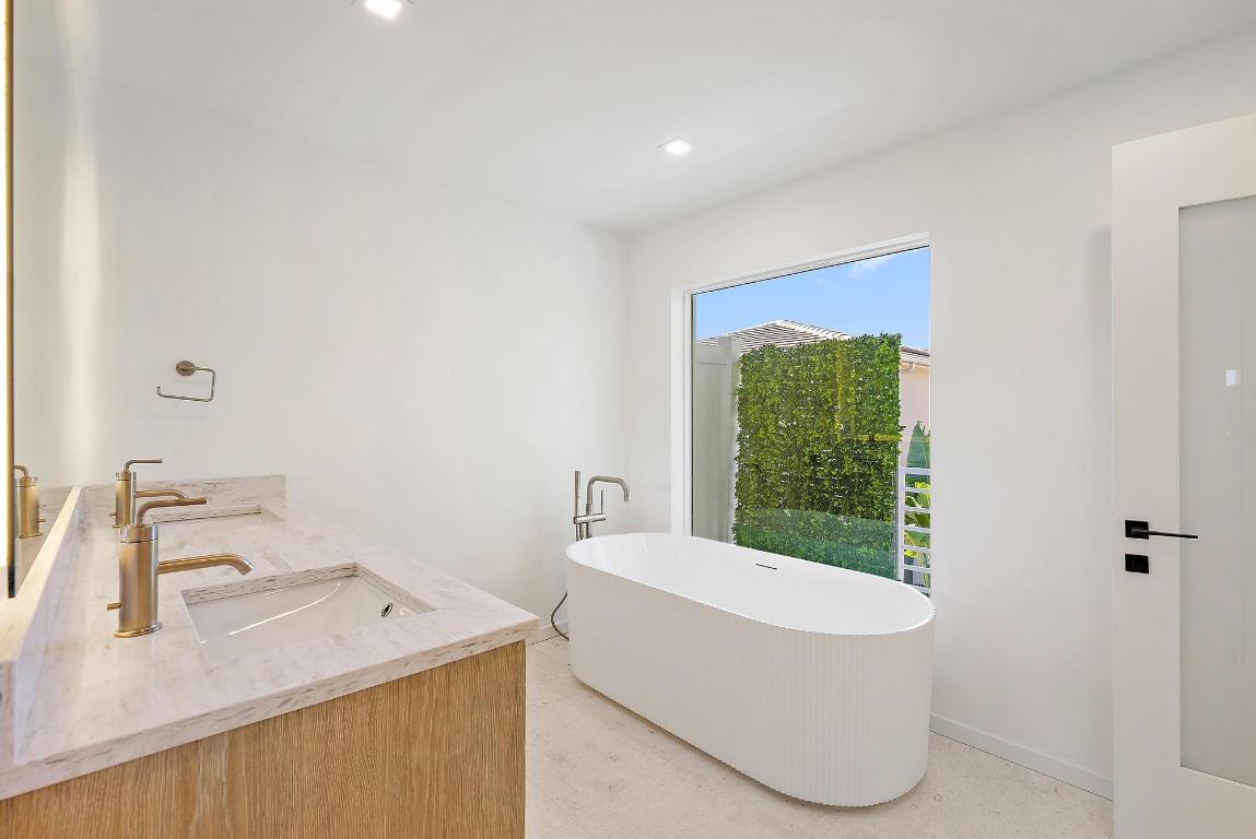 PALM BEACH SHORES - Residential