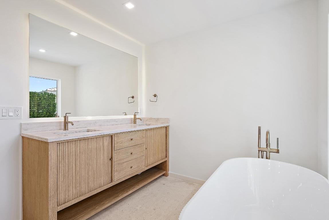 PALM BEACH SHORES - Residential