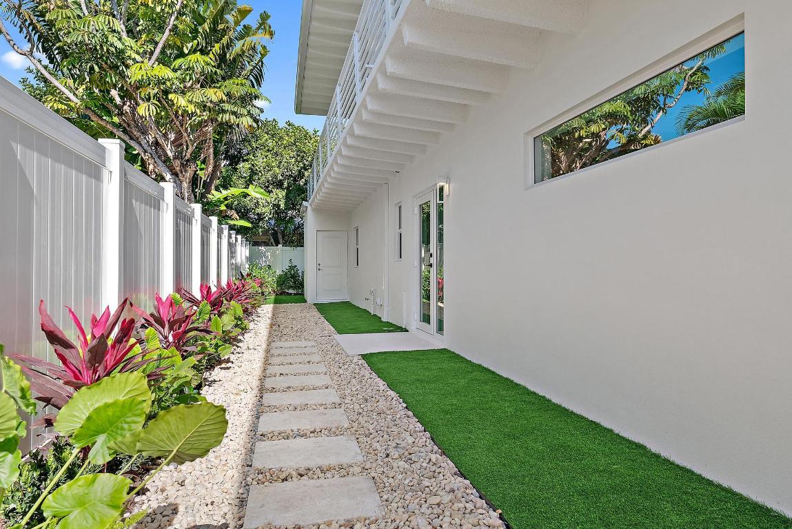 PALM BEACH SHORES - Residential