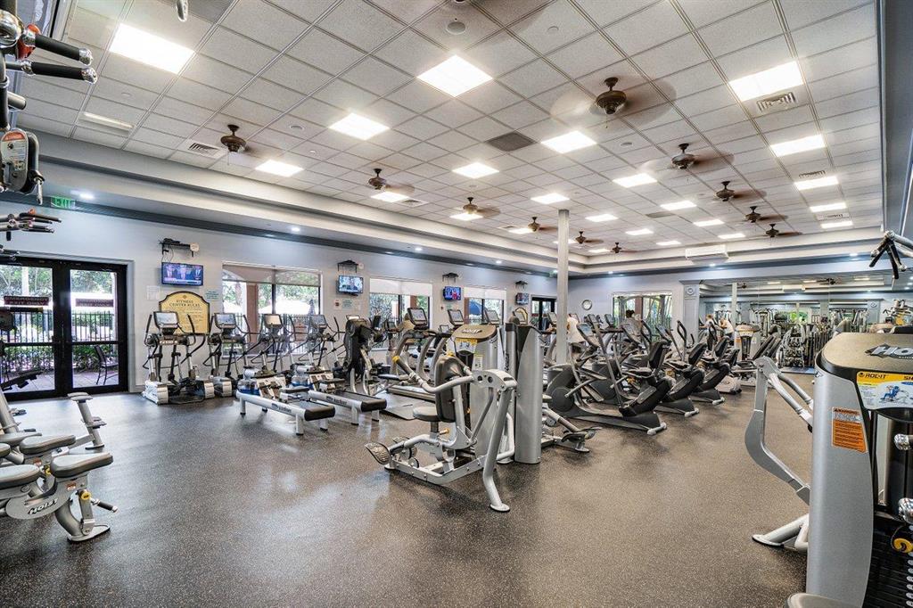 VALENCIA SHORES - Residential