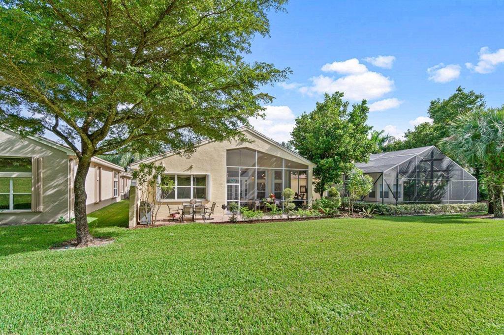 VALENCIA SHORES - Residential