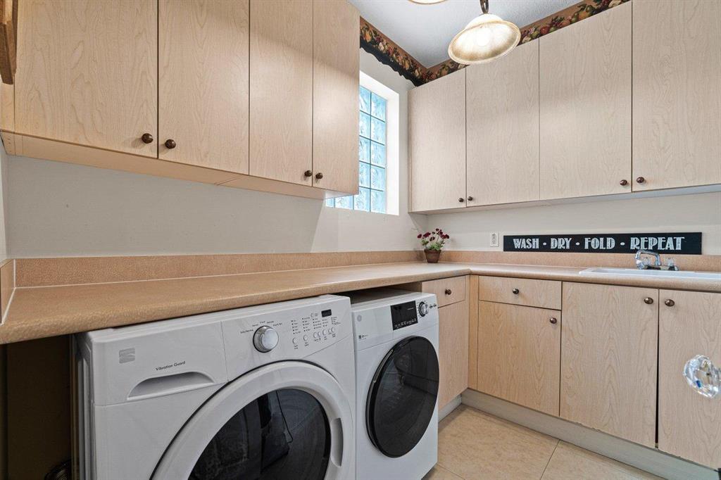 VALENCIA SHORES - Residential