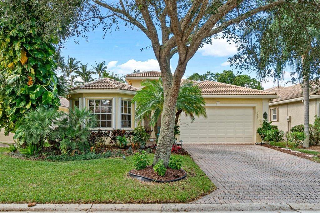 VALENCIA SHORES - Residential