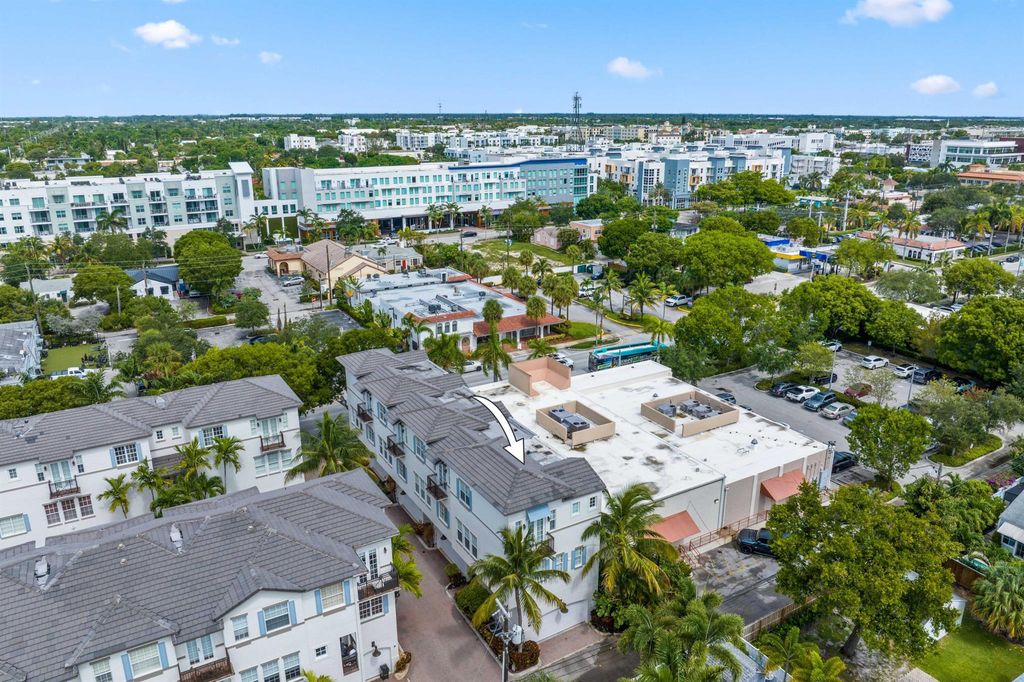 Photo of 285 SE 6th Avenue #I, Delray Beach, FL 33483 (MLS # R11108377)