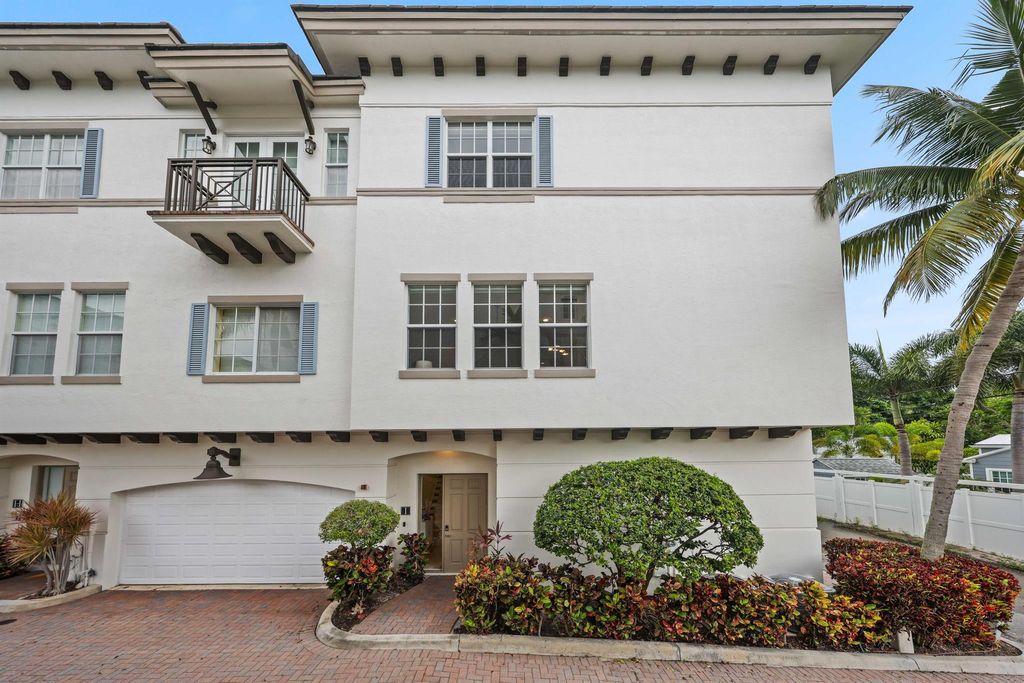 Photo of 285 SE 6th Avenue #I, Delray Beach, FL 33483 (MLS # R11108377)