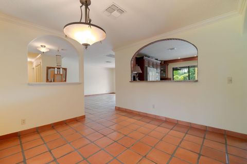 Single Family Residence in Palm Beach Gardens FL 8212 150th Court Ct 17.jpg