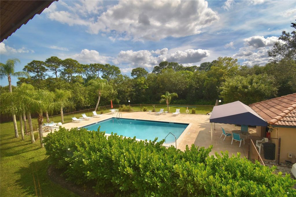 Photo of 2450 SE Garden Terrace #304, Port Saint Lucie, FL 34952 (MLS # F10419098)