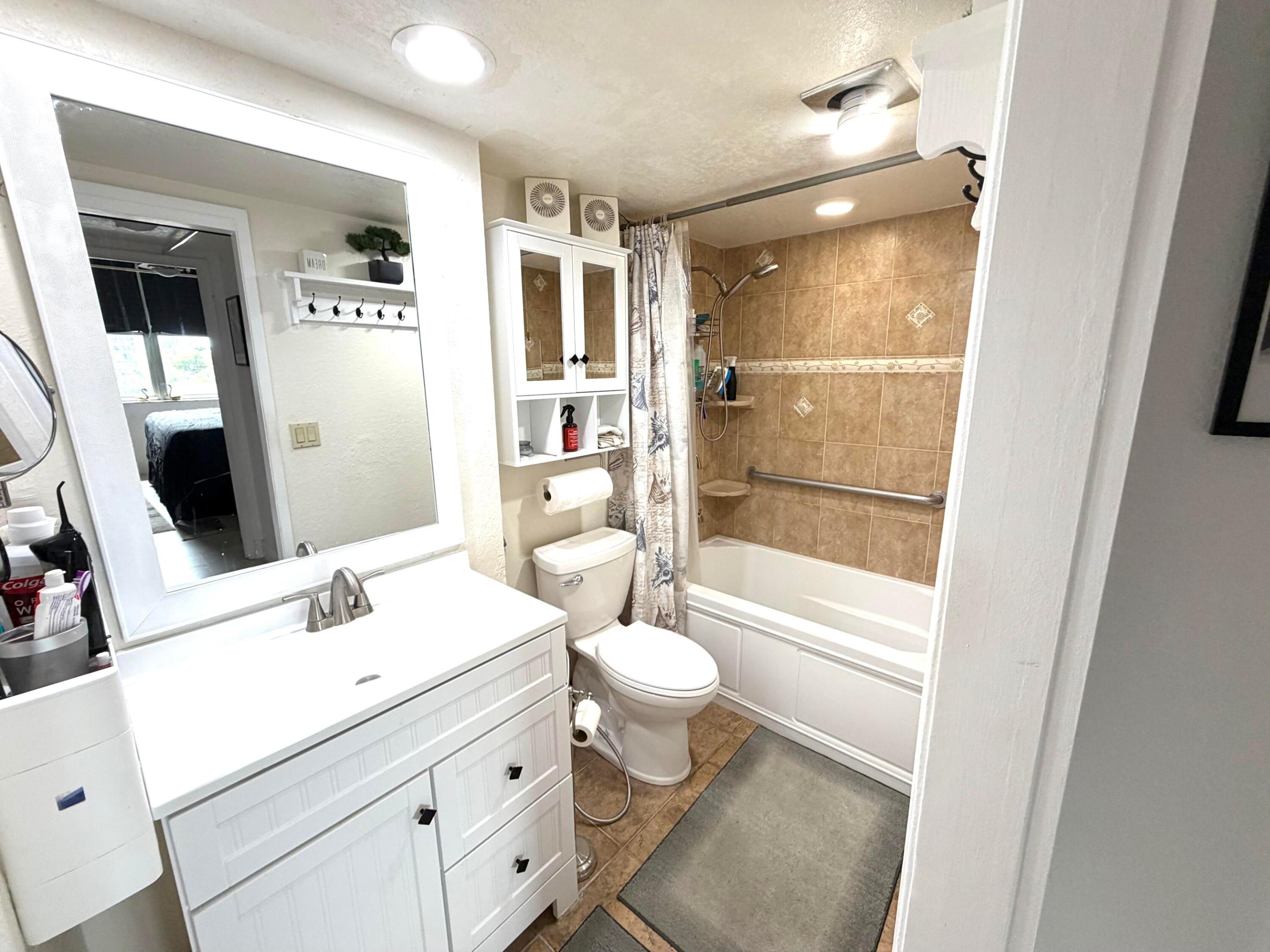 Island Club - Residential