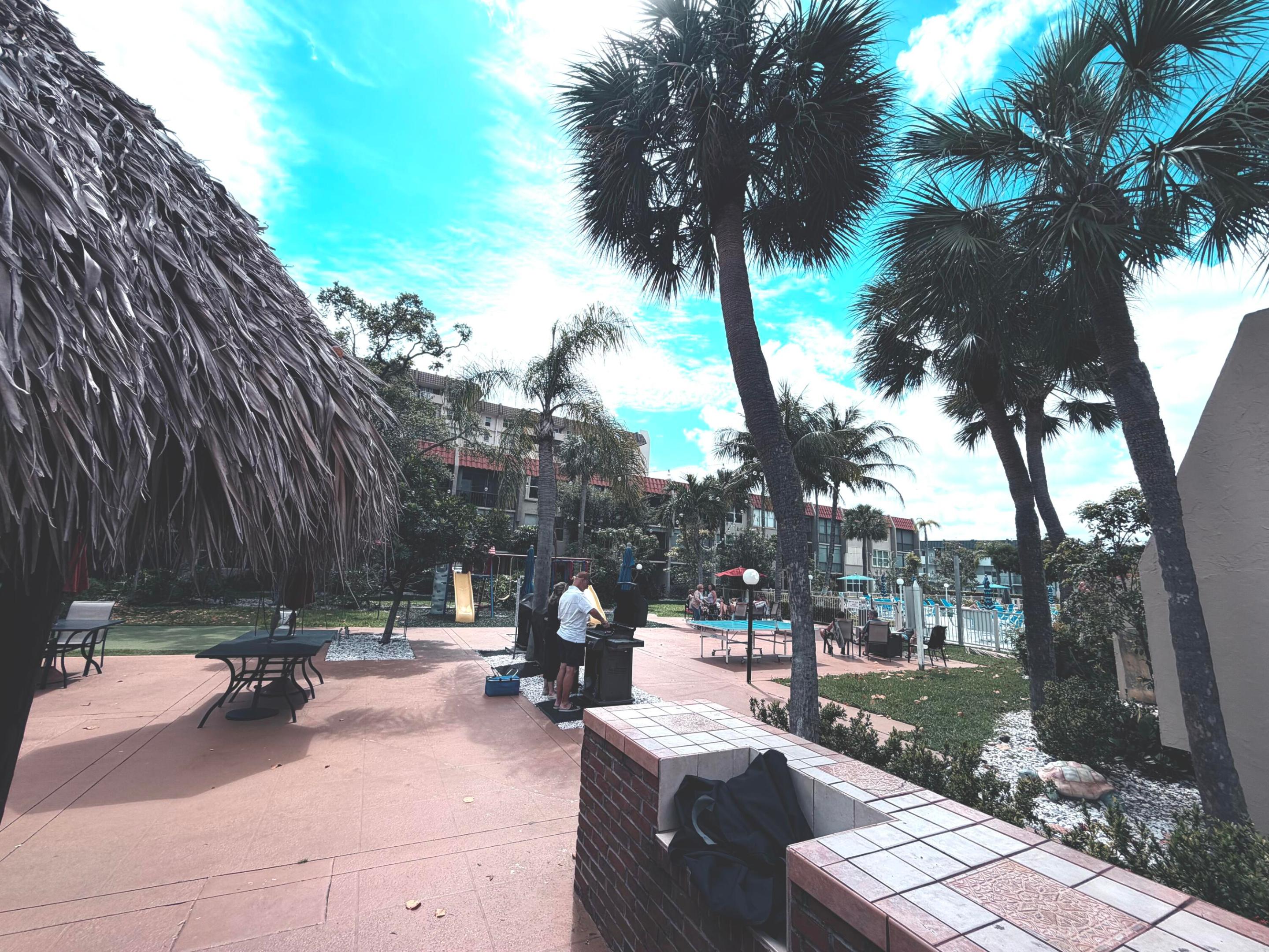 Island Club - Residential