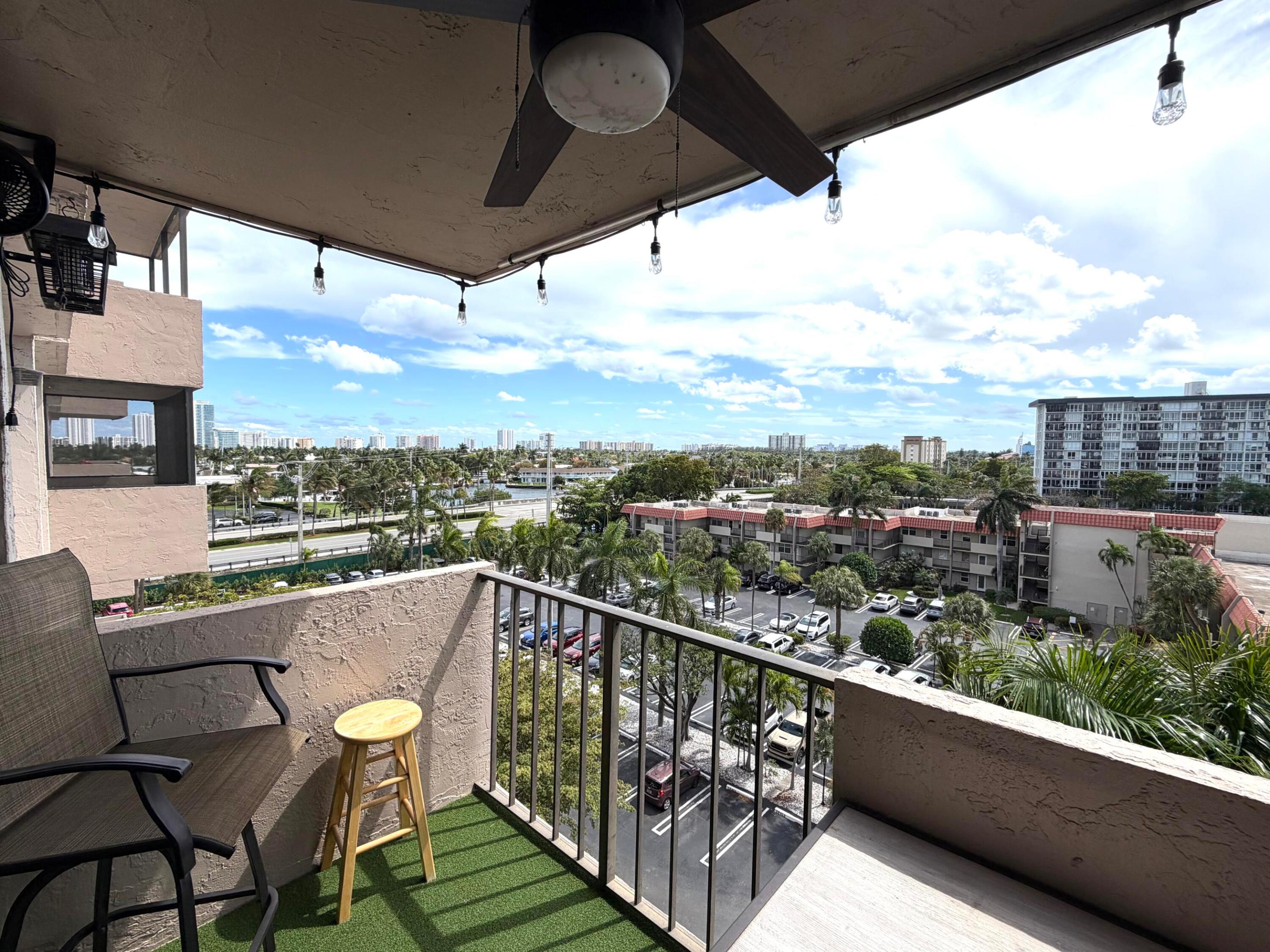 Island Club - Residential