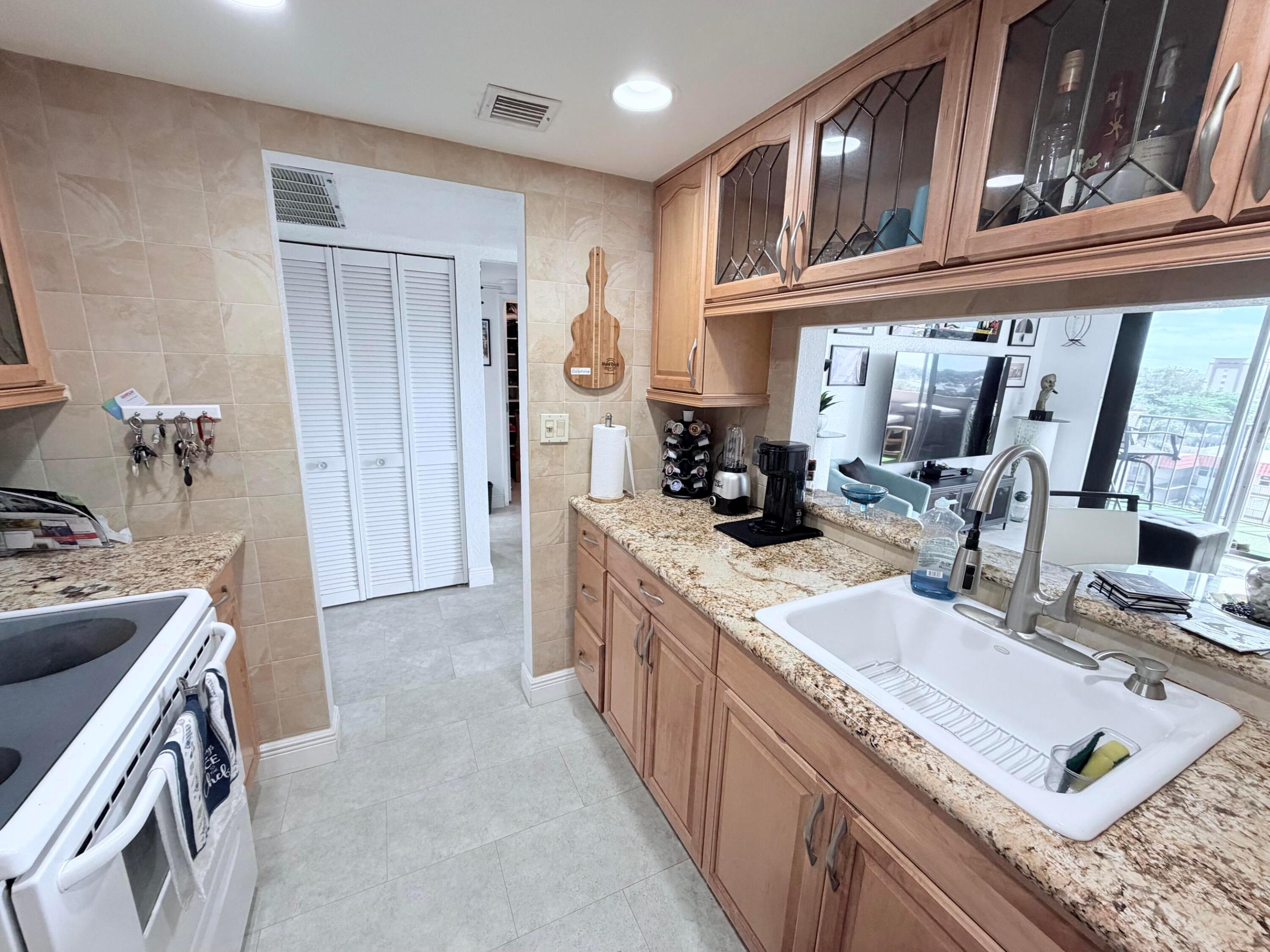 Island Club - Residential