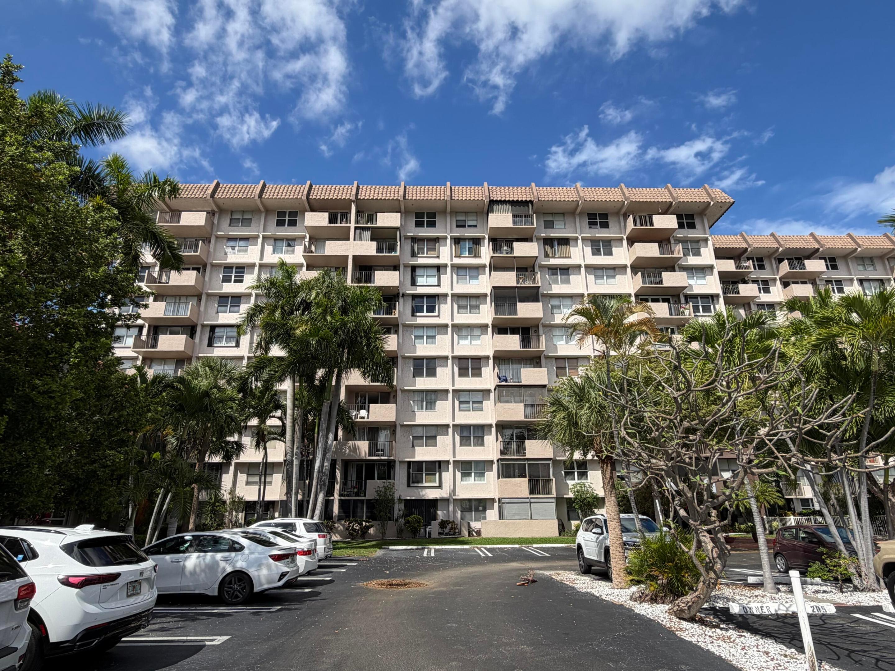 Island Club - Residential