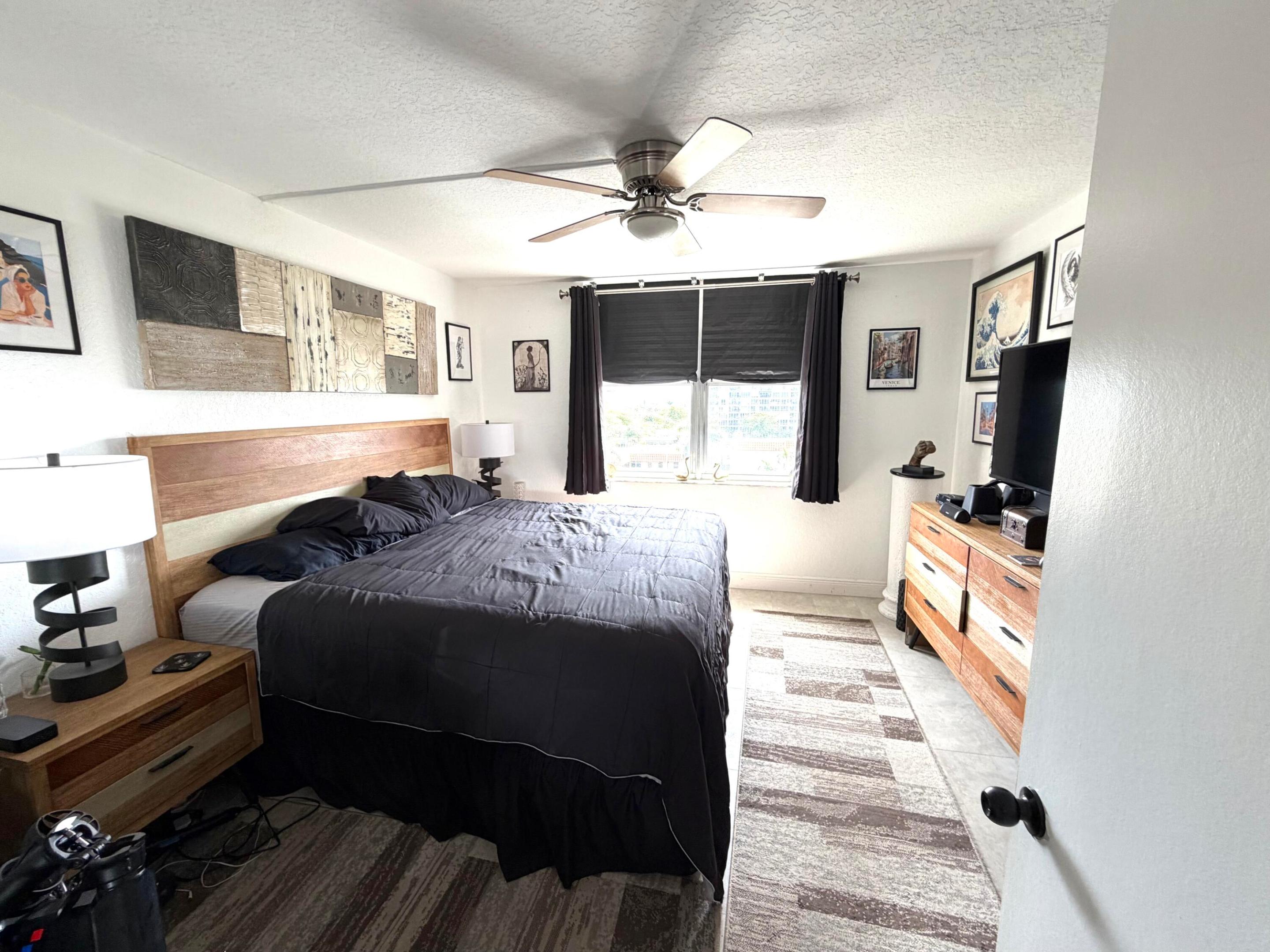 Island Club - Residential