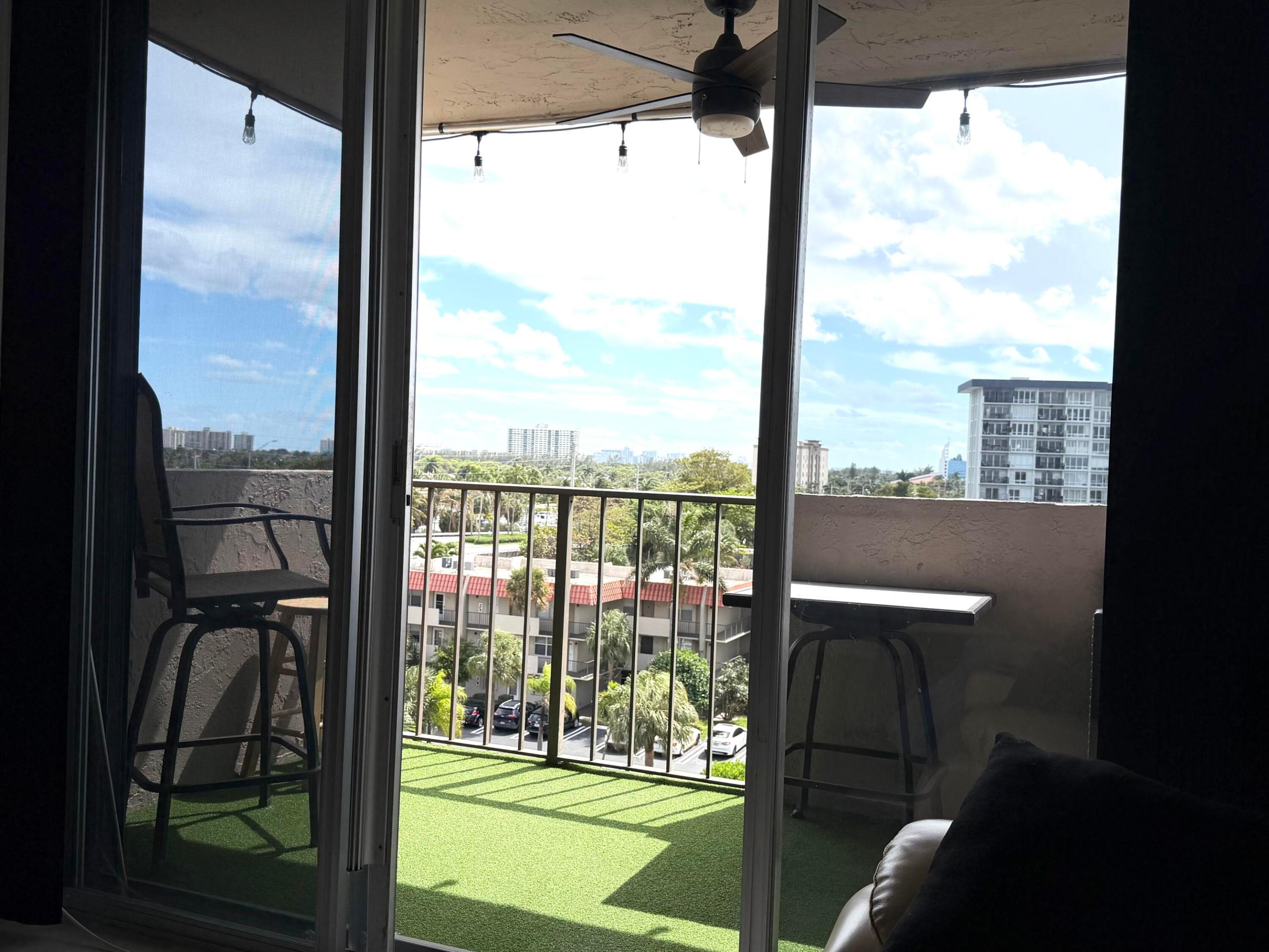 Island Club - Residential