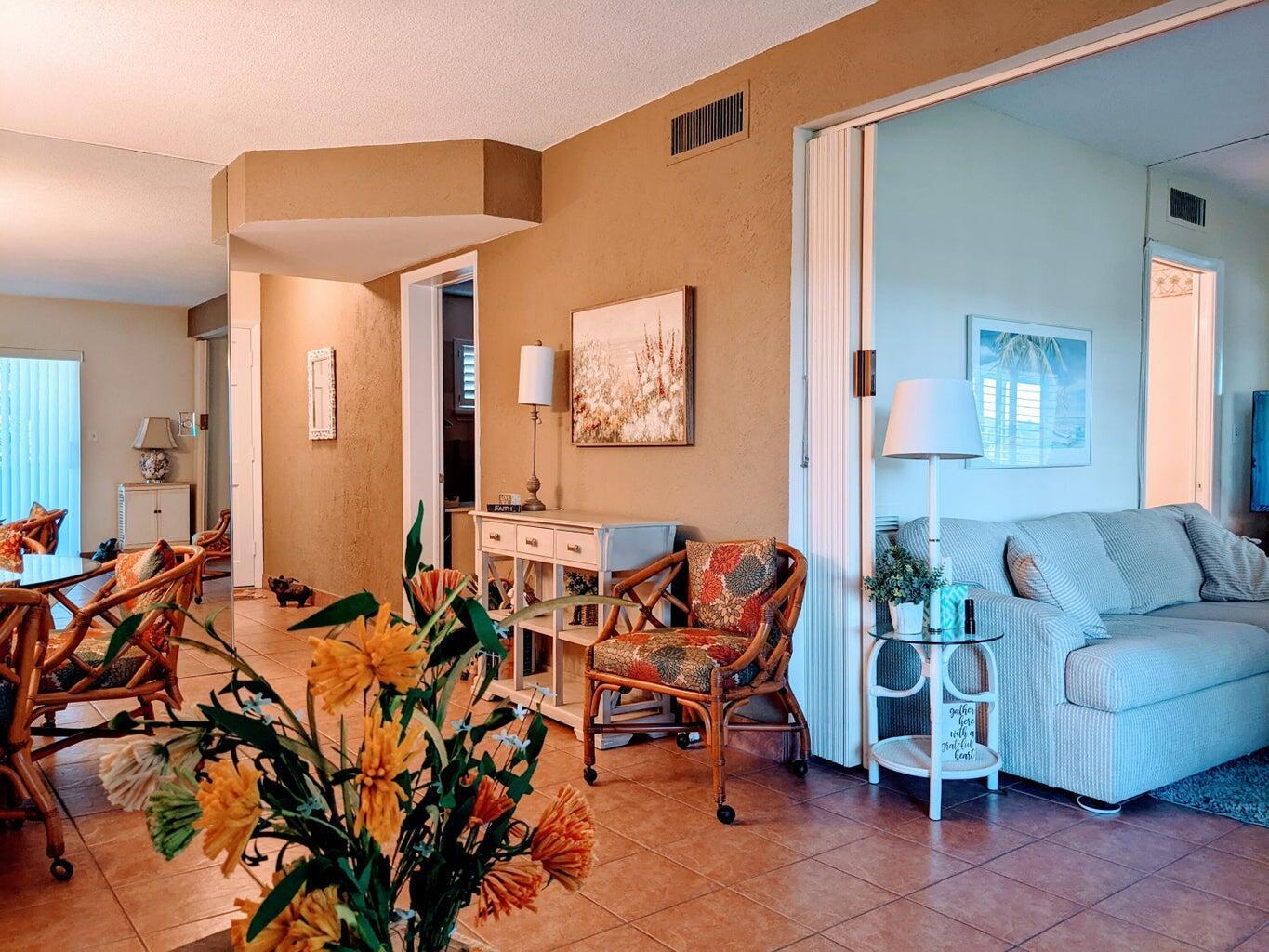 View photos, virtual tours, details... 2724 Garden Drive S 108