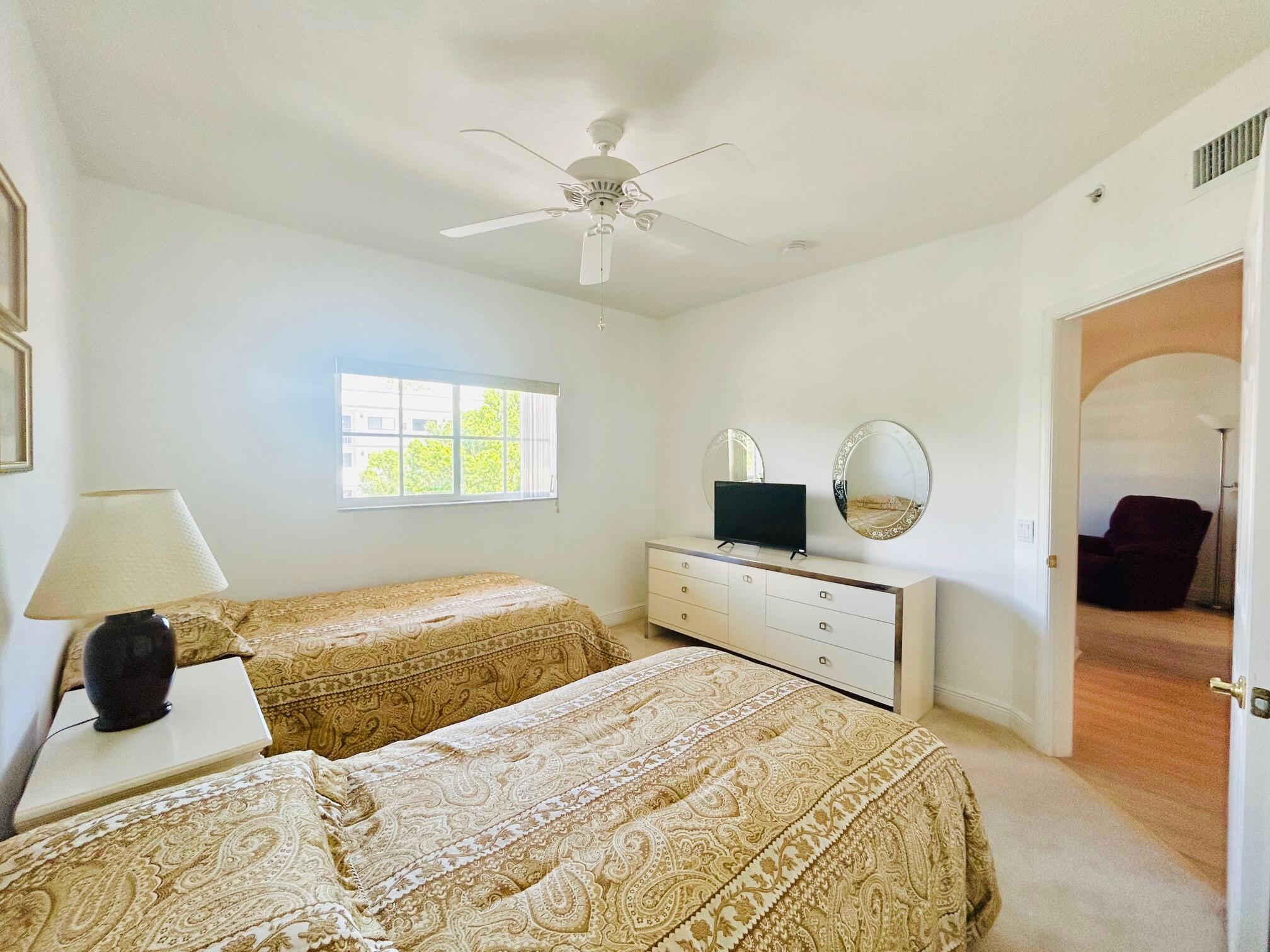 LUCERNE POINTE CONDO C - Residential