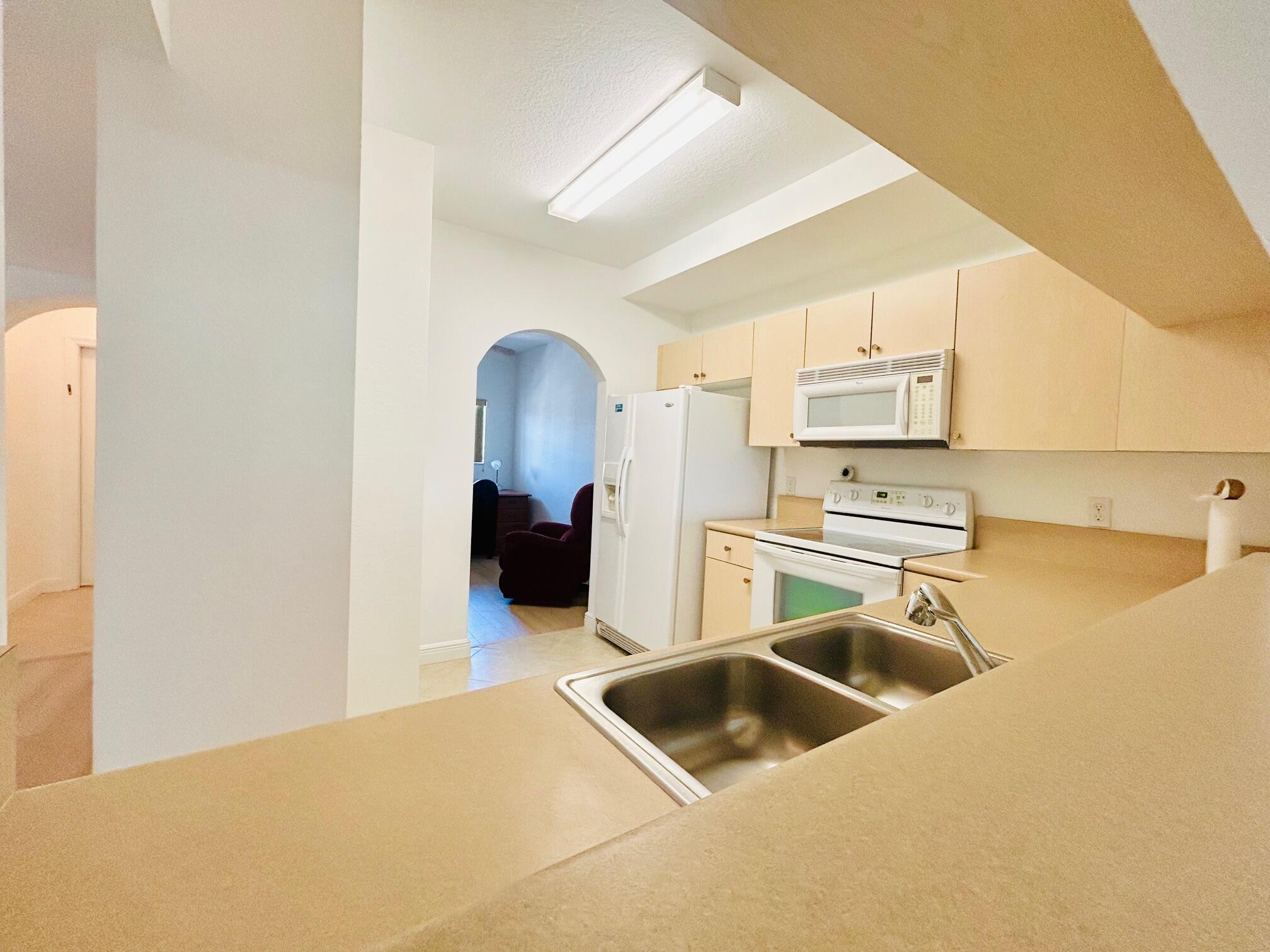 LUCERNE POINTE CONDO C - Residential