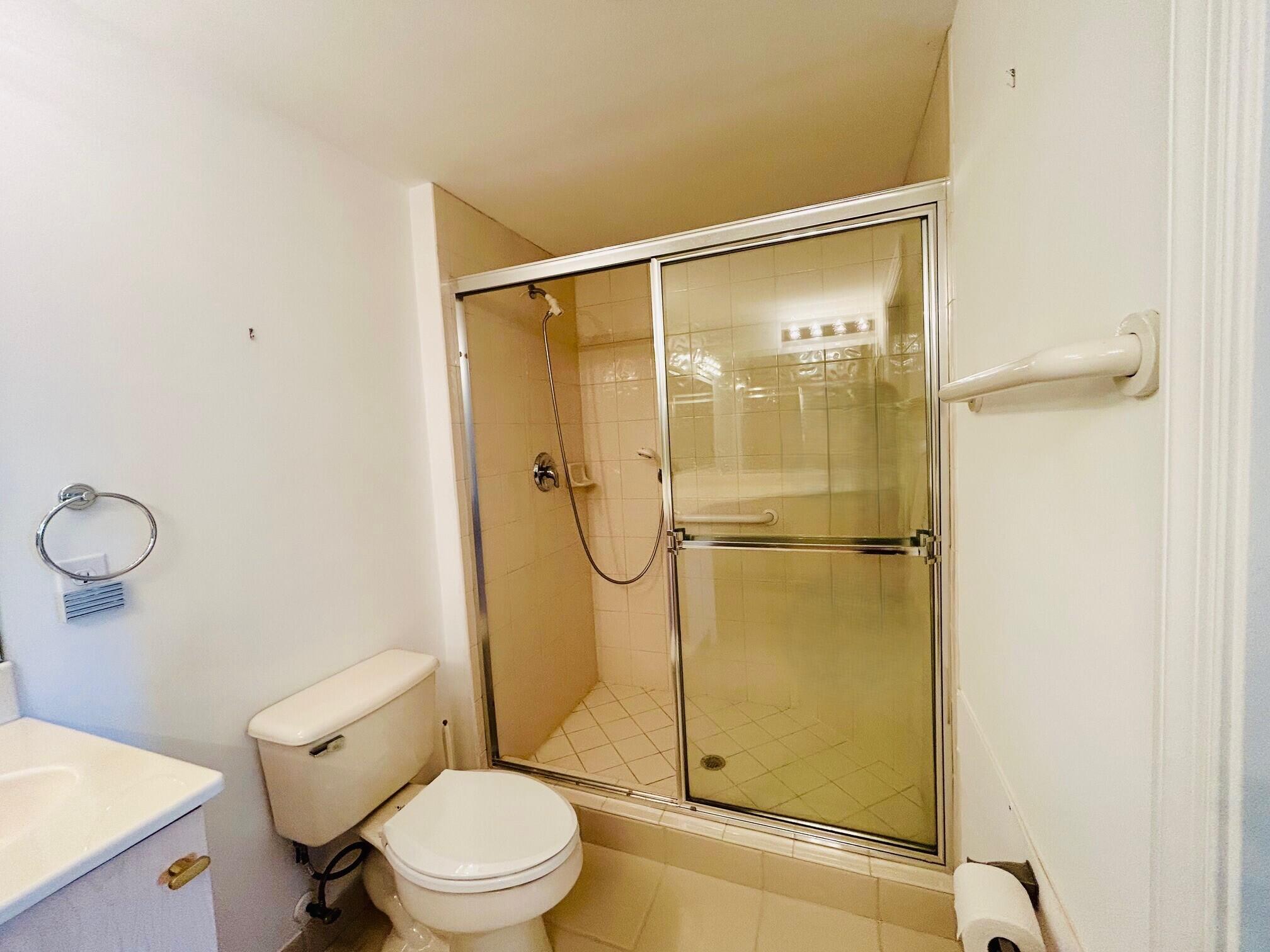 LUCERNE POINTE CONDO C - Residential