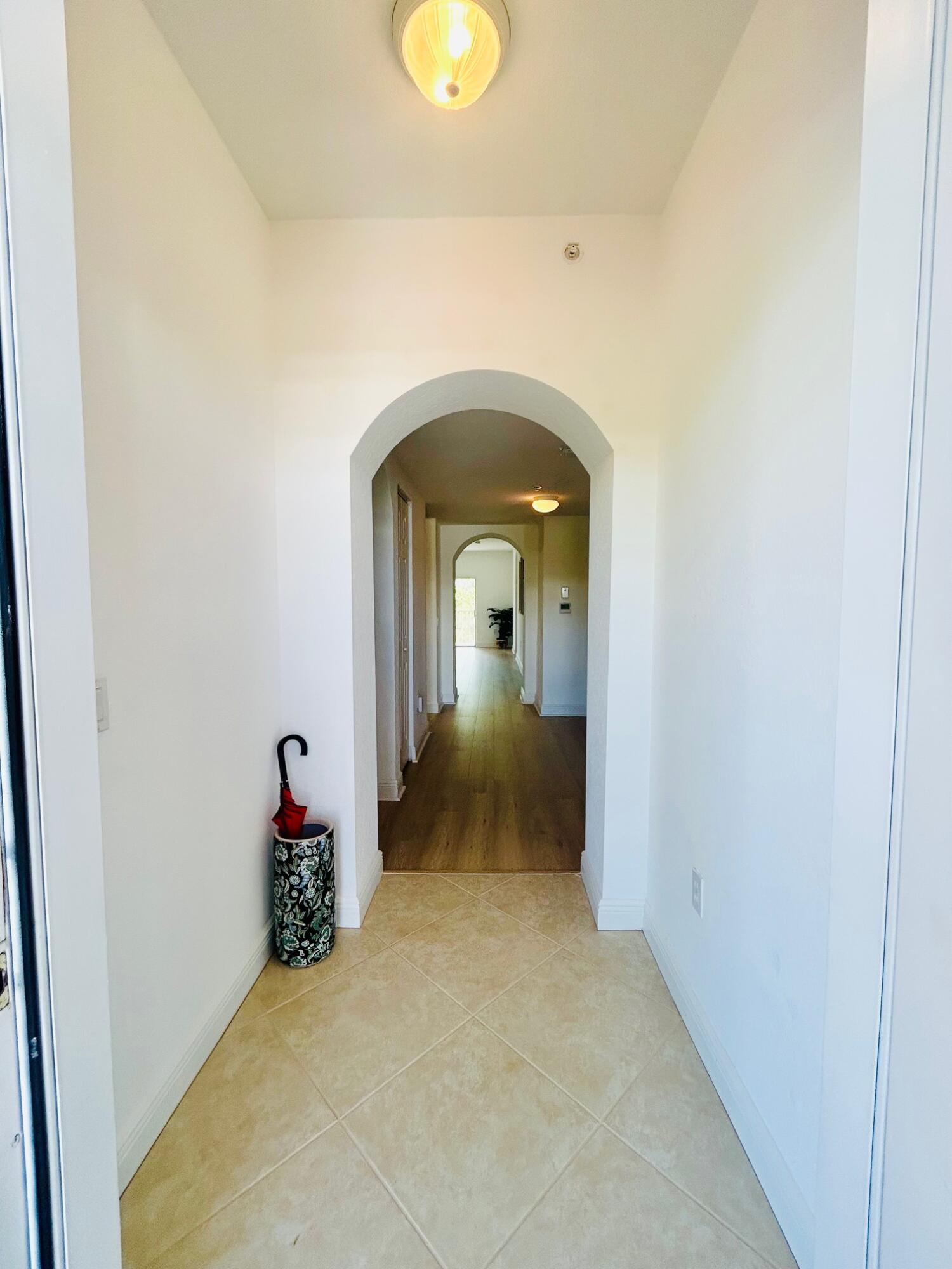 LUCERNE POINTE CONDO C - Residential