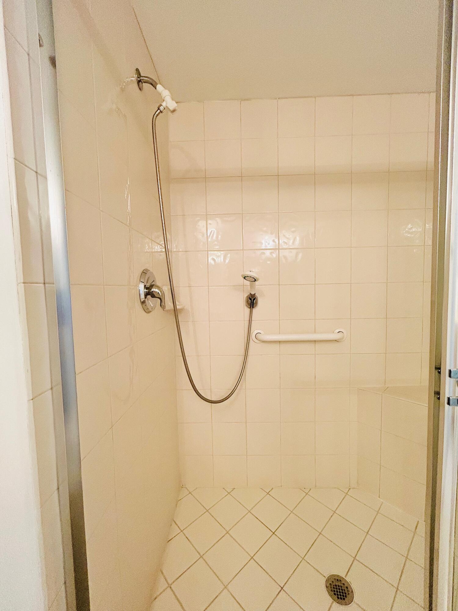 LUCERNE POINTE CONDO C - Residential