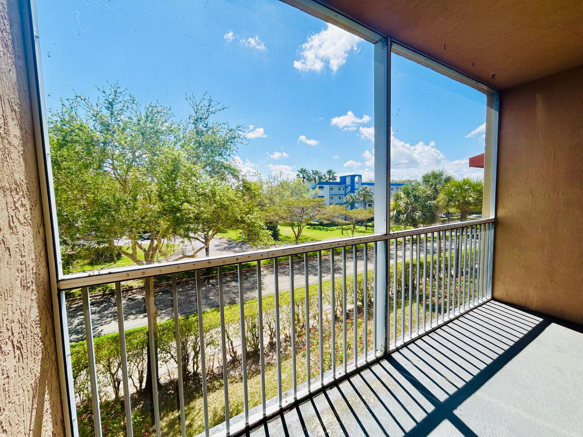 LUCERNE POINTE CONDO C - Residential