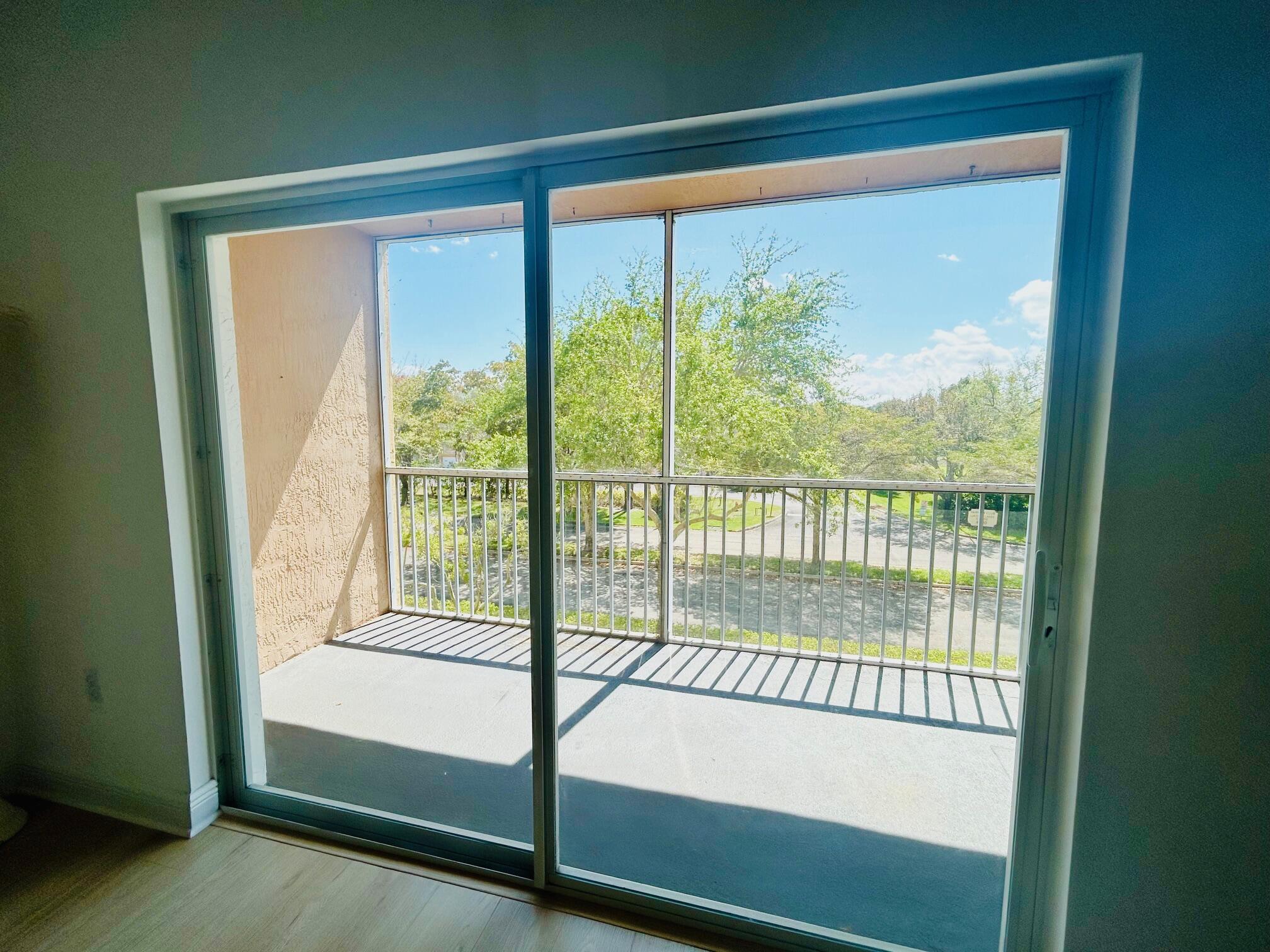 LUCERNE POINTE CONDO C - Residential