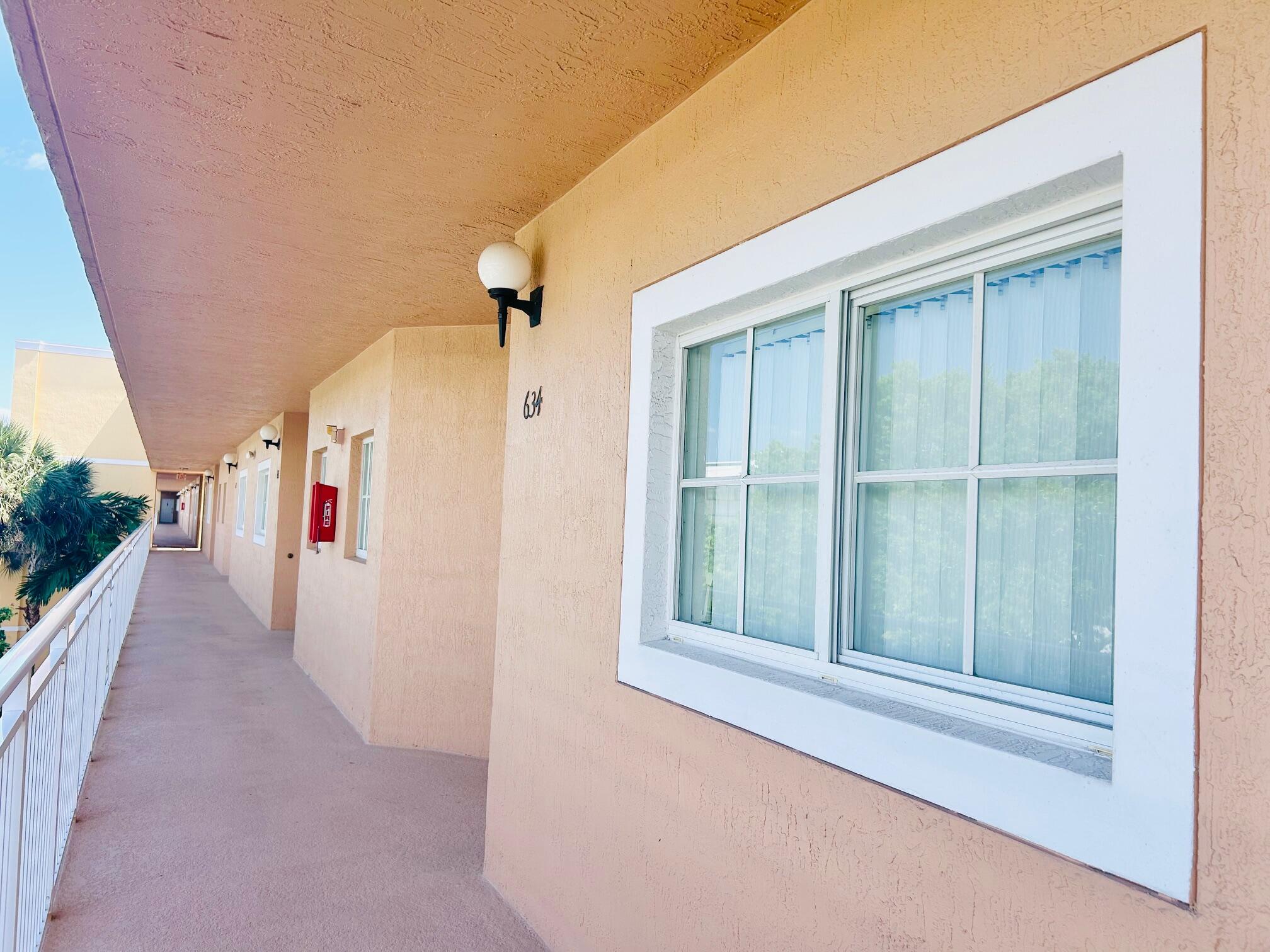 LUCERNE POINTE CONDO C - Residential