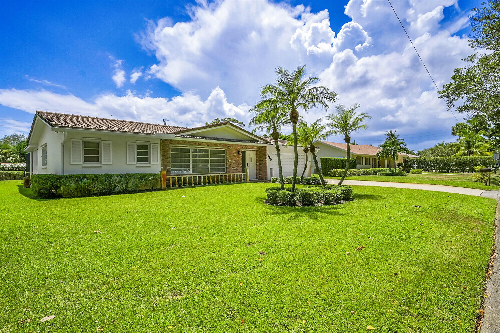 1180 SW 14th Drive