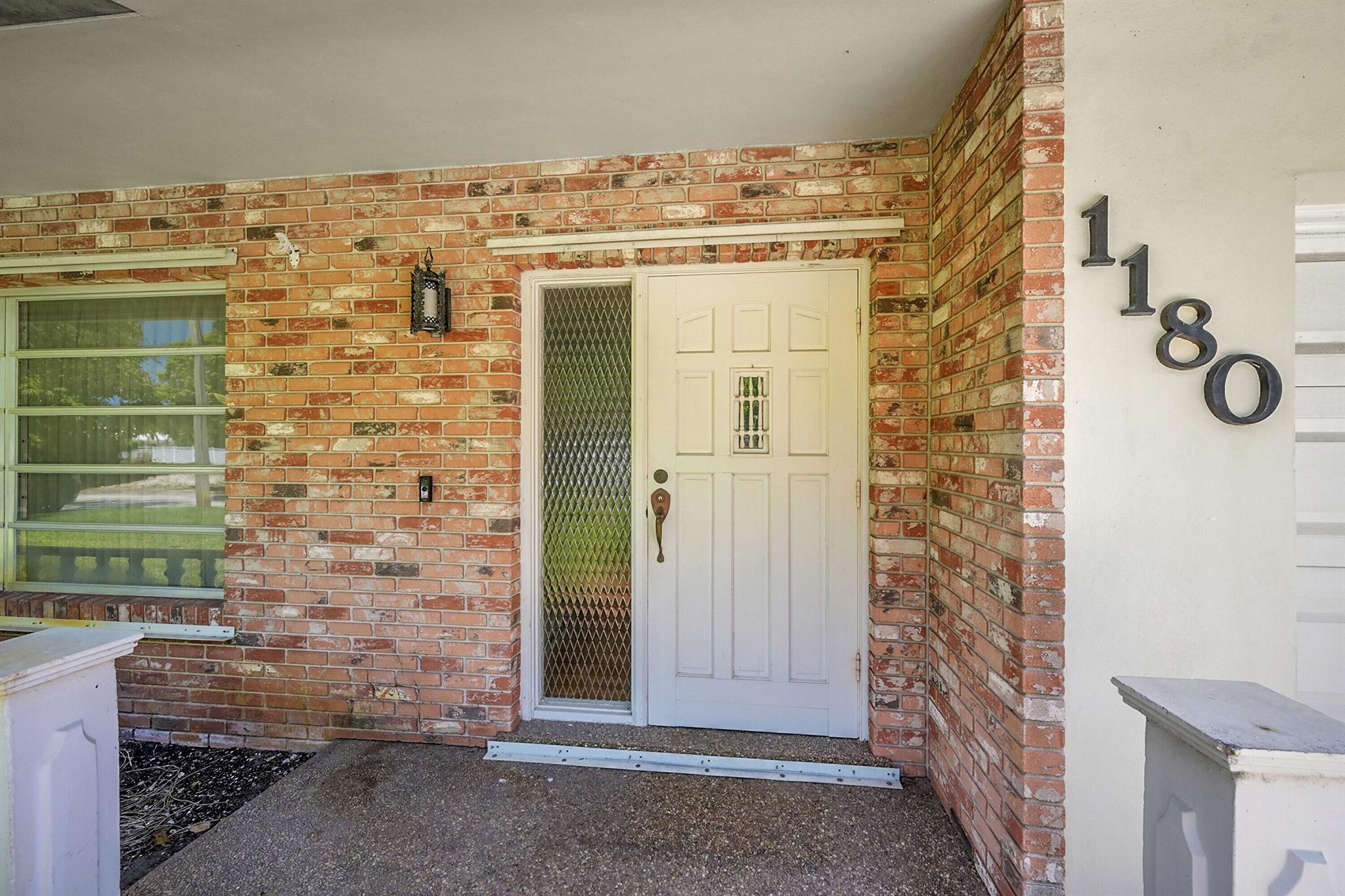 1180 SW 14th Drive
