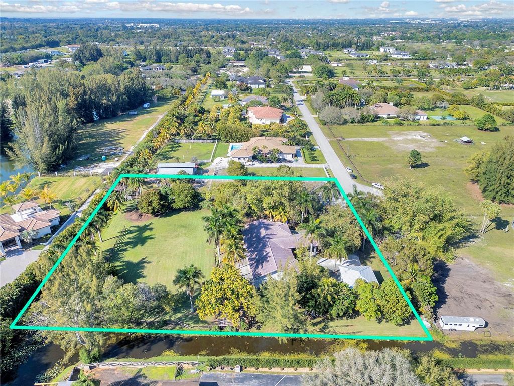 Photo of 6251 SW 180th Terrace, Southwest Ranches, FL 33331 (MLS # F10449818)