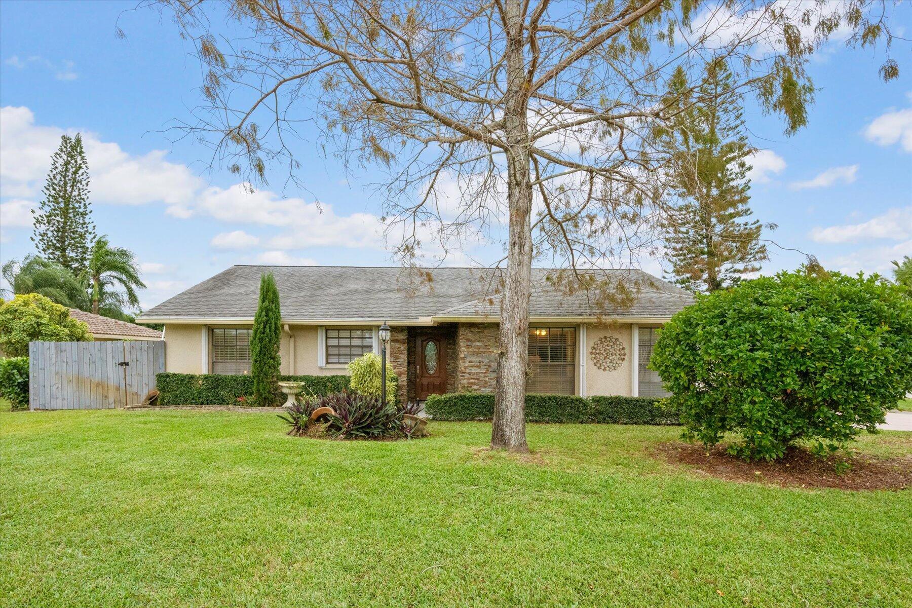 EASTWOOD OF WELLINGTON 2 - Residential