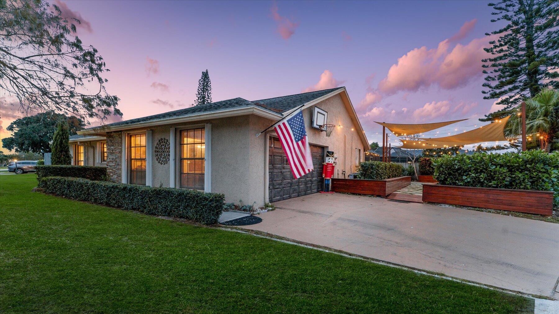 EASTWOOD OF WELLINGTON 2 - Residential