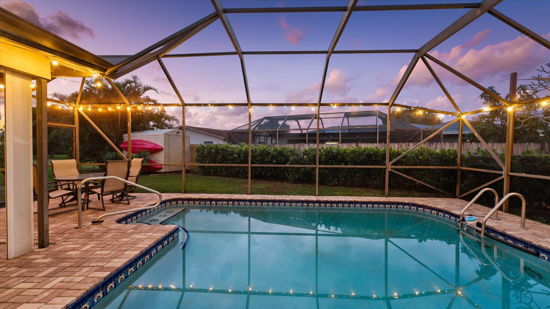 EASTWOOD OF WELLINGTON 2 - Residential