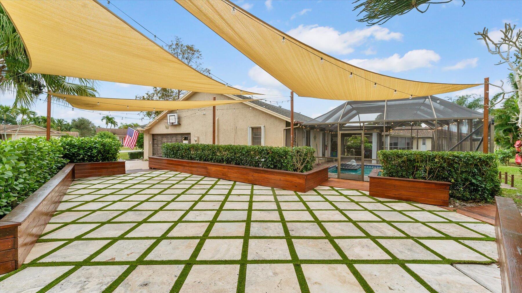 EASTWOOD OF WELLINGTON 2 - Residential