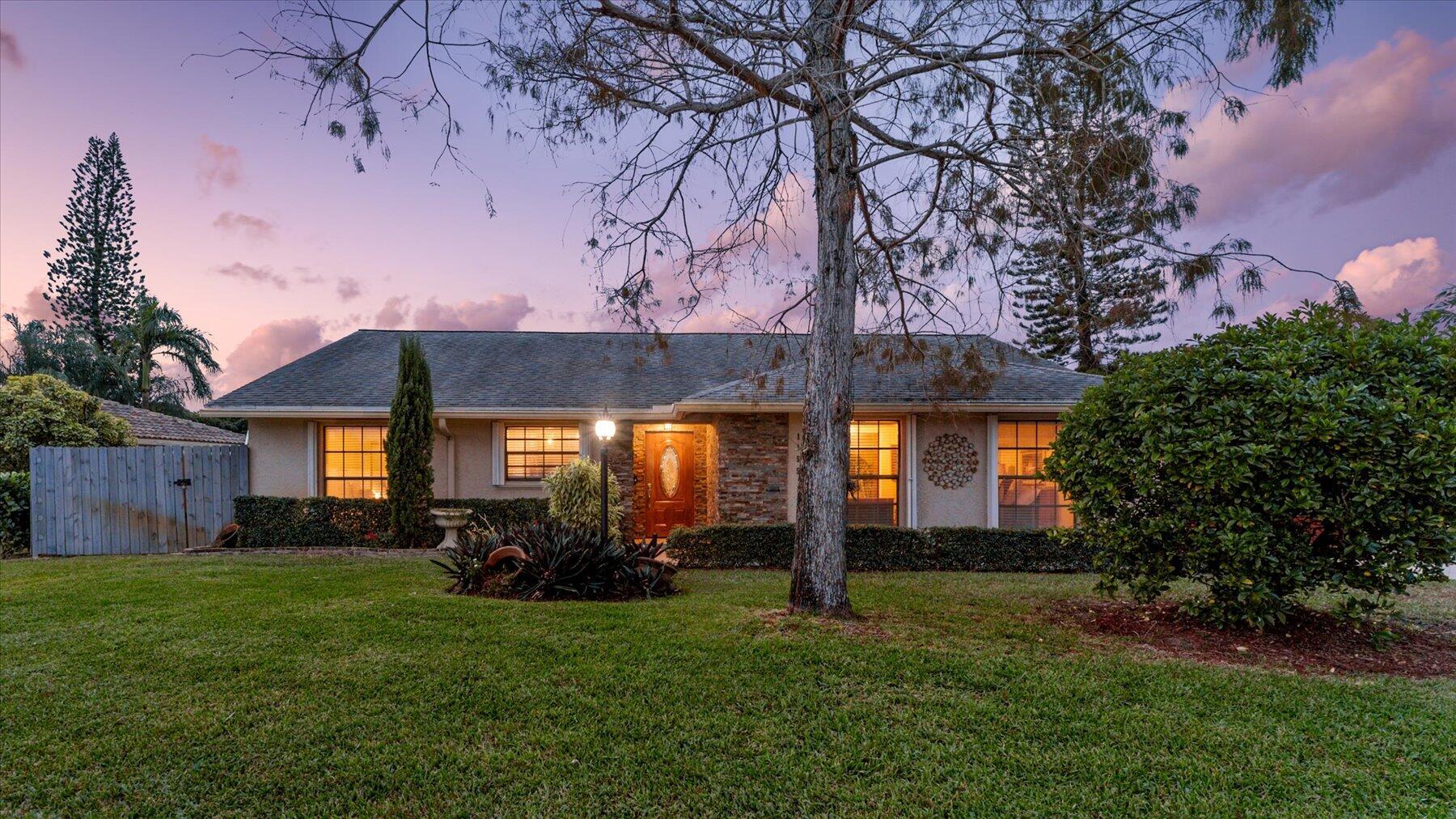 EASTWOOD OF WELLINGTON 2 - Residential