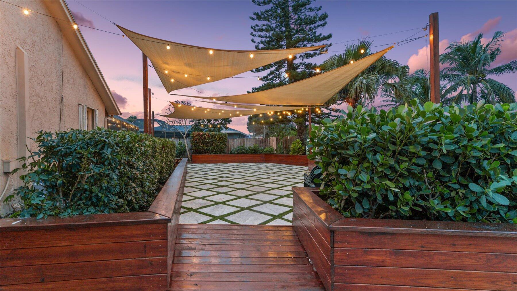 EASTWOOD OF WELLINGTON 2 - Residential