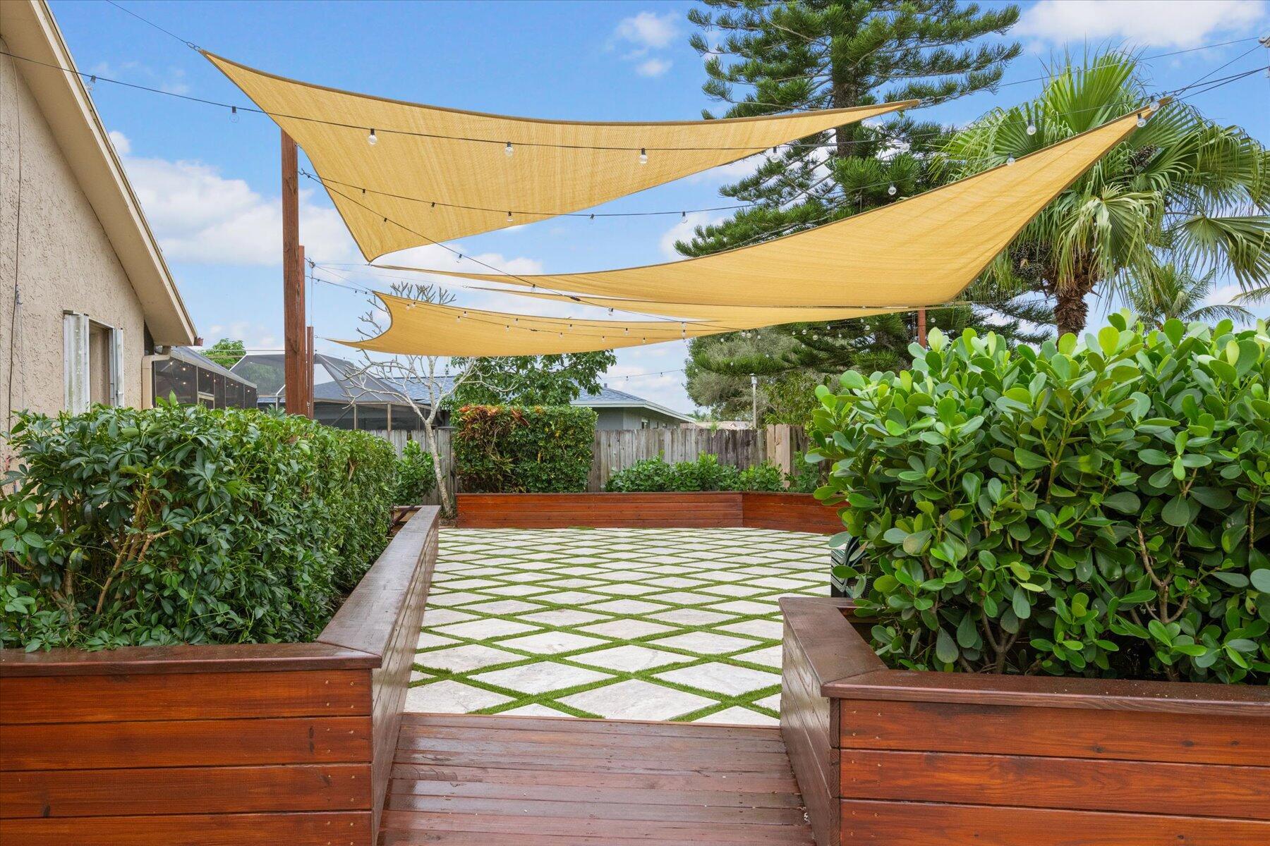 EASTWOOD OF WELLINGTON 2 - Residential