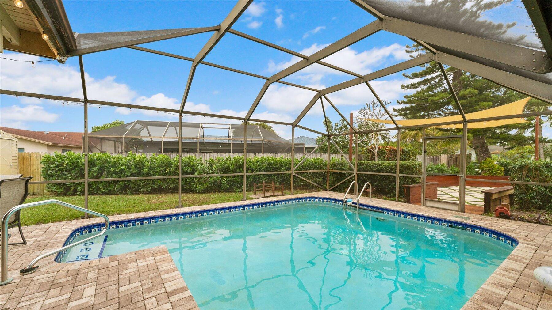 EASTWOOD OF WELLINGTON 2 - Residential