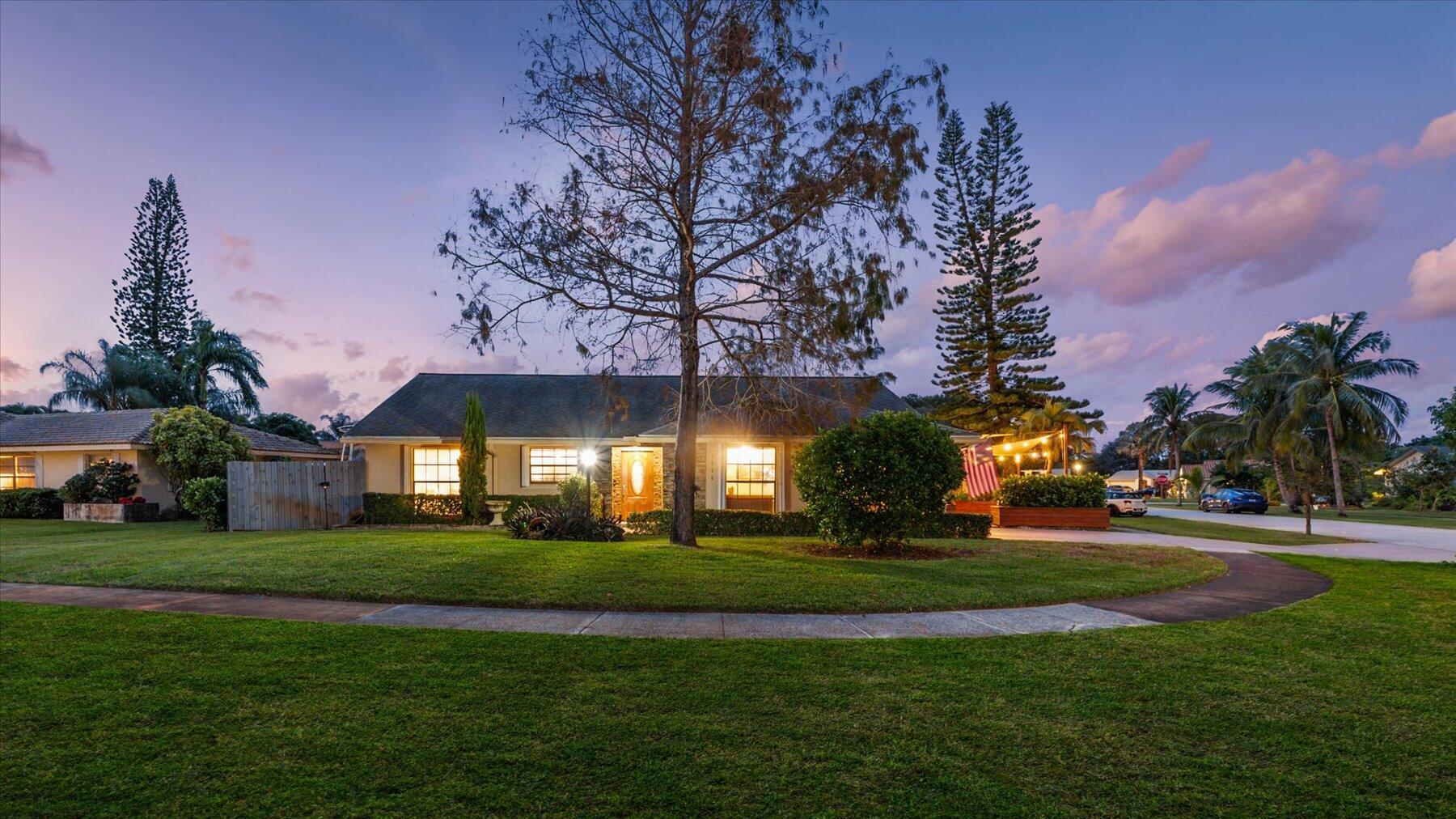 EASTWOOD OF WELLINGTON 2 - Residential