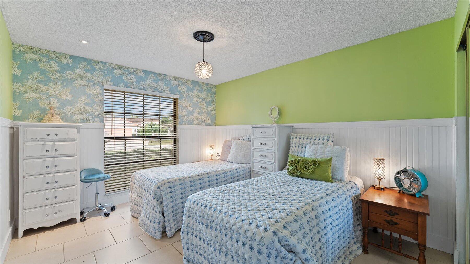 EASTWOOD OF WELLINGTON 2 - Residential