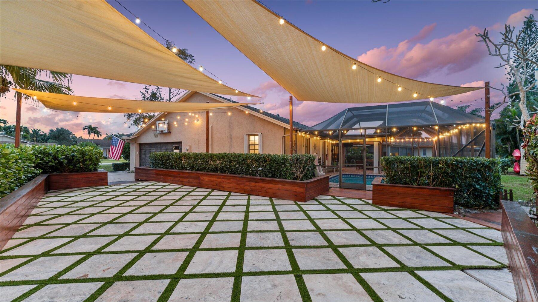 EASTWOOD OF WELLINGTON 2 - Residential