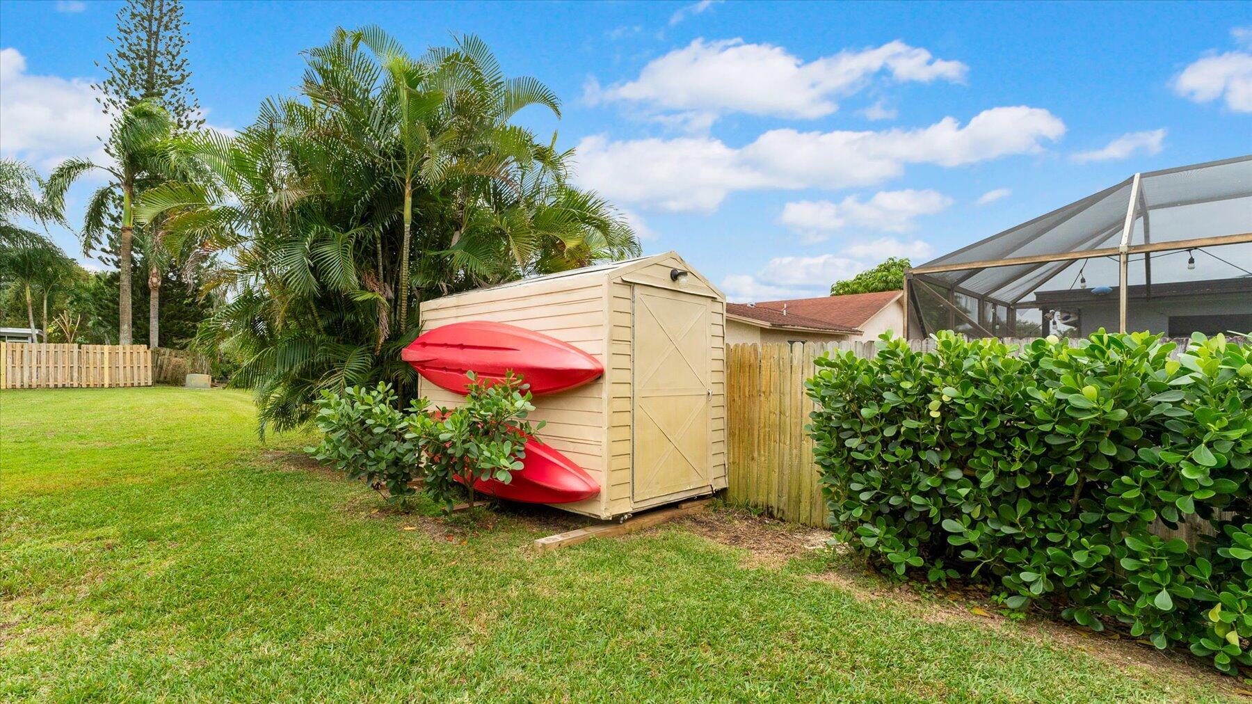 EASTWOOD OF WELLINGTON 2 - Residential